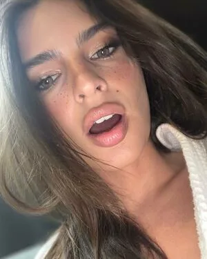 Emily Ratajkowski OnlyFans Leaked Free Thumbnail Picture - #xZ1Xajx8Sp