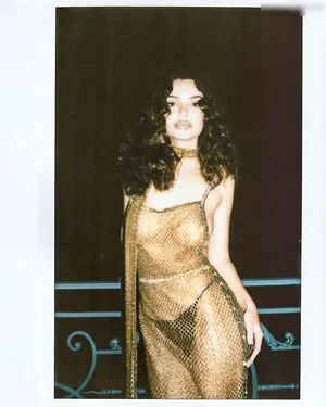 Emily Ratajkowski OnlyFans Leaked Free Thumbnail Picture - #y1EtLBJL6j