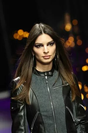 Emily Ratajkowski OnlyFans Leaked Free Thumbnail Picture - #yRi70VfaGV