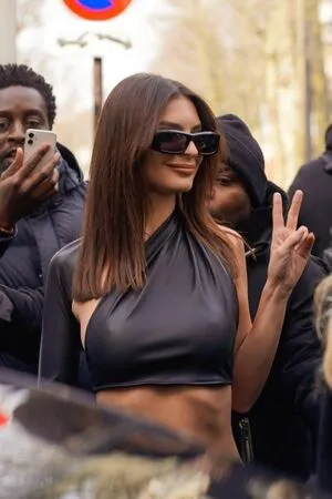 Emily Ratajkowski OnlyFans Leaked Free Thumbnail Picture - #zJsN0yZTQZ