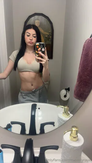Emily Raye OnlyFans Leaked Free Thumbnail Picture - #t3nDLF2206