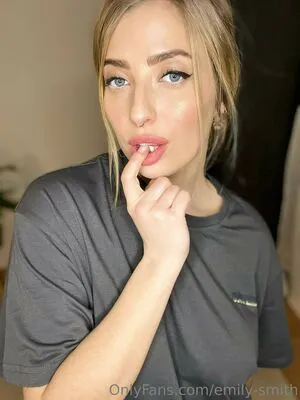 Emily Smith OnlyFans Leaked Free Thumbnail Picture - #gLm60t65aw