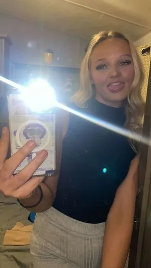 Emily Snowden OnlyFans Leaked Free Thumbnail Picture - #oRDjBACPSa