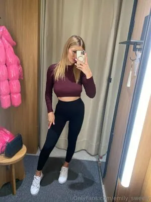 Emily Sweety OnlyFans Leaked Free Thumbnail Picture - #eumGIvCmbW
