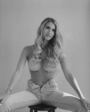 Emily Tanner OnlyFans Leaked Free Thumbnail Picture - #O4K71uC0Oy