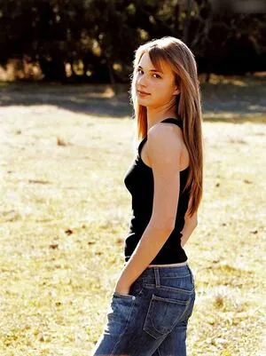 Emily Van Camp OnlyFans Leaked Free Thumbnail Picture - #FLHnboUxdt