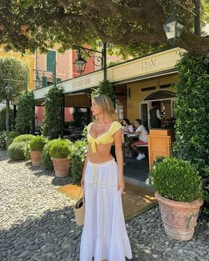 Emily Venz OnlyFans Leaked Free Thumbnail Picture - #iOV4KsIehU