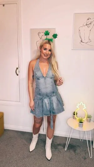 Emily Walters OnlyFans Leaked Free Thumbnail Picture - #65KjKfgHNK
