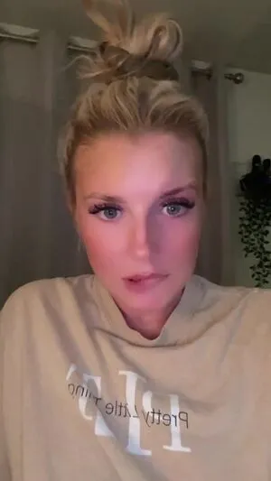 Emily Walters OnlyFans Leaked Free Thumbnail Picture - #syGbjXVTnt