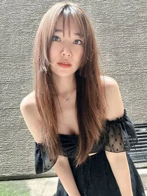 Emily Wang OnlyFans Leaked Free Thumbnail Picture - #ECMEI3aHEI