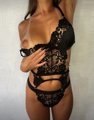 Emily Zara OnlyFans Leaked Free Thumbnail Picture - #XCAraFR2Kp