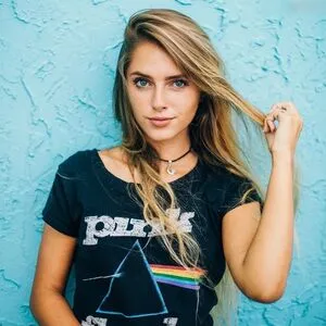 Emily Zeck OnlyFans Leaked Free Thumbnail Picture - #jol2m7OwH7