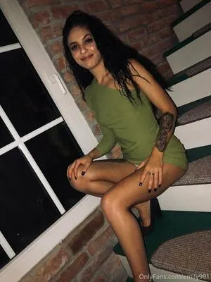 Emily991 OnlyFans Leaked Free Thumbnail Picture - #1qyfrzm5dY