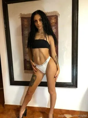 Emily991 OnlyFans Leaked Free Thumbnail Picture - #M0iWoJ4NMX