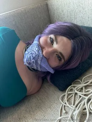 Emilyaddamsofficial OnlyFans Leaked Free Thumbnail Picture - #hT6ZSUYt0W