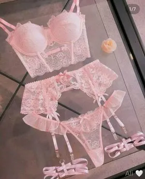 Emilyali OnlyFans Leaked Free Thumbnail Picture - #2lT5JHVi71