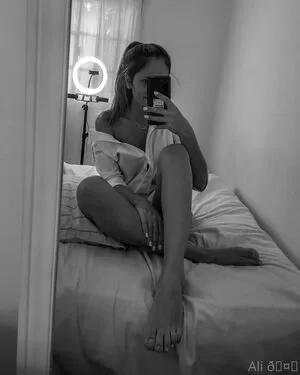 Emilyali OnlyFans Leaked Free Thumbnail Picture - #BoXEtr0pvE
