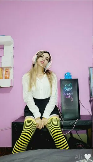Emilyali OnlyFans Leaked Free Thumbnail Picture - #ZjbfzuVkJy