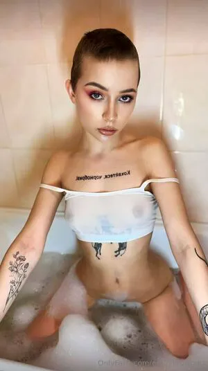 Emilybrownnn OnlyFans Leaked Free Thumbnail Picture - #AHXDH8Zh3w