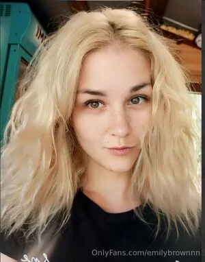 Emilybrownnn OnlyFans Leaked Free Thumbnail Picture - #UpsMeR3dBj