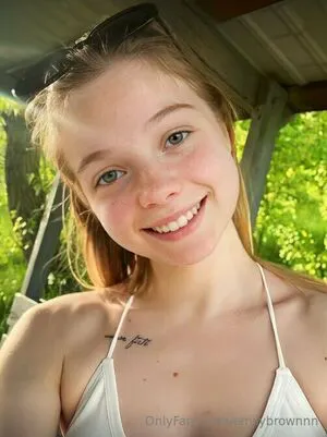 Emilybrownnn OnlyFans Leaked Free Thumbnail Picture - #e1r9h7pr18