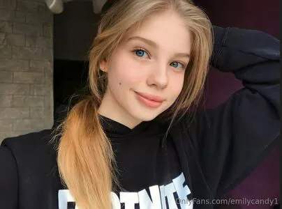 Emilycandy1 OnlyFans Leaked Free Thumbnail Picture - #FrMAib9VYt