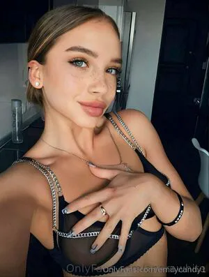 Emilycandy1 OnlyFans Leaked Free Thumbnail Picture - #liasgiYnev