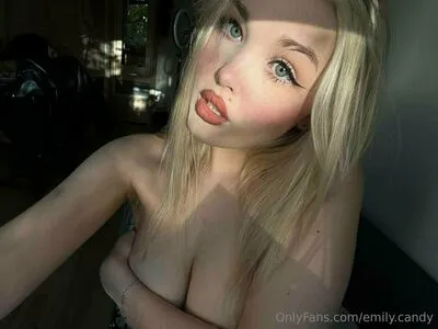 Emilycandy1 OnlyFans Leaked Free Thumbnail Picture - #pnumi6LOam