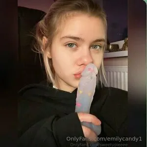 Emilycandy1 OnlyFans Leaked Free Thumbnail Picture - #q9RqLJFKYT