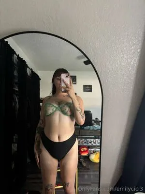Emilycici3 OnlyFans Leaked Free Thumbnail Picture - #6bBiPpDouK