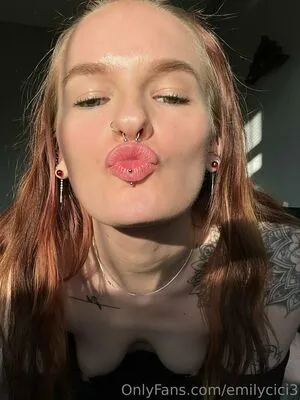 Emilycici3 OnlyFans Leaked Free Thumbnail Picture - #Xklv22AYv4