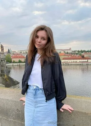 Emilycutee OnlyFans Leaked Free Thumbnail Picture - #KNSStD67Gh