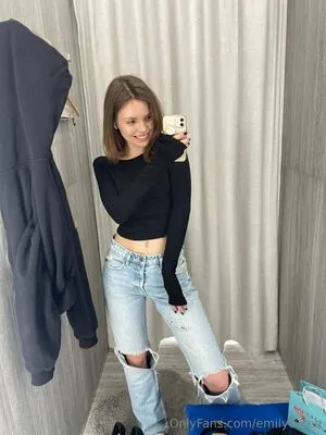 Emilycutee OnlyFans Leaked Free Thumbnail Picture - #KrXFx2HXl5