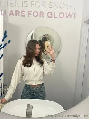 Emilycutee OnlyFans Leaked Free Thumbnail Picture - #nt4QzGKtS0