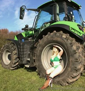 Emilyfa OnlyFans Leaked Free Thumbnail Picture - #vYtyU1ZkYX