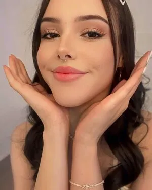 Emilyisredcoat OnlyFans Leaked Free Thumbnail Picture - #4hDX49xnbm