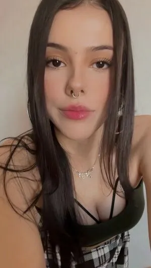 Emilyisredcoat OnlyFans Leaked Free Thumbnail Picture - #Gj7Vhn1Jp2