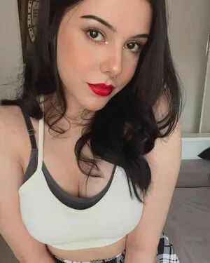 Emilyisredcoat OnlyFans Leaked Free Thumbnail Picture - #sRTuFzZQ3M