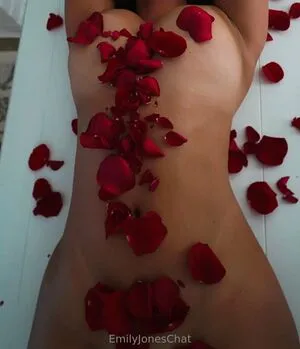 Emilyjoneschat OnlyFans Leaked Free Thumbnail Picture - #wMqMjeRSca