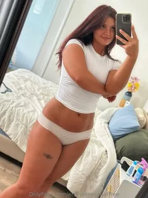 Emilyjoneschatfree OnlyFans Leaked Free Thumbnail Picture - #HA2x1CgKOC