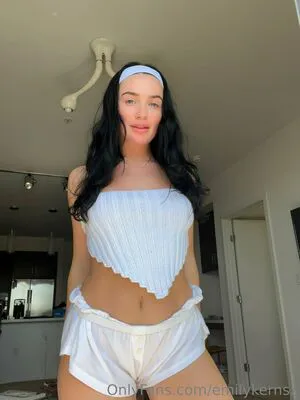 Emilykernsx OnlyFans Leaked Free Thumbnail Picture - #1uRxE1wVgB