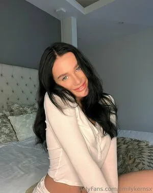 Emilykernsx OnlyFans Leaked Free Thumbnail Picture - #3k6EKajVmz