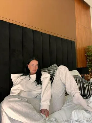 Emilykernsx OnlyFans Leaked Free Thumbnail Picture - #Rs5g06O9CR