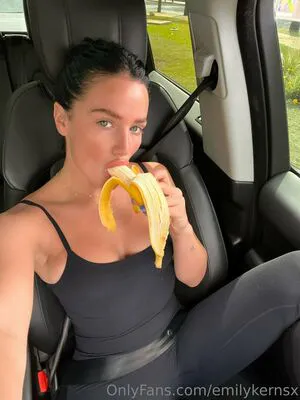 Emilykernsx OnlyFans Leaked Free Thumbnail Picture - #ajCRbqfLP2