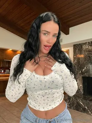 Emilykernsx OnlyFans Leaked Free Thumbnail Picture - #n3tSViYEDF