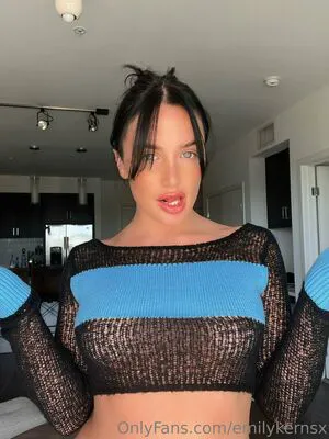 Emilykernsx OnlyFans Leaked Free Thumbnail Picture - #tdoV3Ldxe2