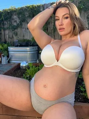 Emilyknight OnlyFans Leaked Free Thumbnail Picture - #qdjzKd7n3y