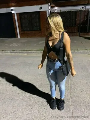 Emilykoi OnlyFans Leaked Free Thumbnail Picture - #Cu1M1ZKGg0