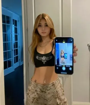 Emilykr0pp OnlyFans Leaked Free Thumbnail Picture - #Ao88JPvYuo