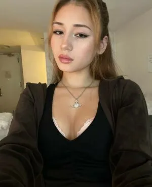 Emilykr0pp OnlyFans Leaked Free Thumbnail Picture - #OhHaIKBdEC